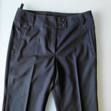 BETTY BARCLAY - CRNE HLAČE NA CRTU