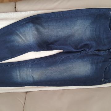 Calvin Klein traperice W29 L32