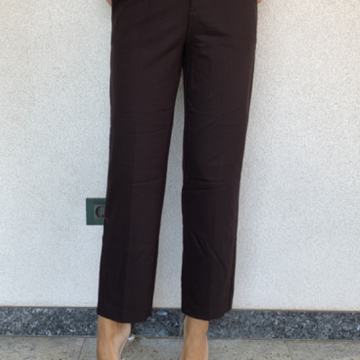 CRNE HLAČE NA CRTU VEL.38