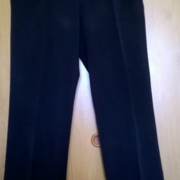 CRNE HLAČE "MANA"  - VEL.42