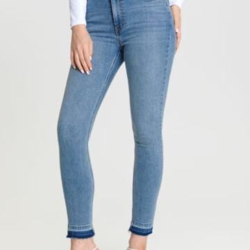 SINSAY TRAPERICE VEL.42 -  NOVO