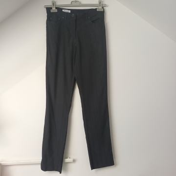 Crne hlače viskoza 38 C&A