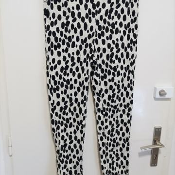 DALMATINER HLAČE 40/42