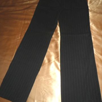 ženske crne hlače elegantne