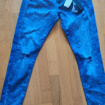 GUESS JEANS hlače ženske 38 - AKCIJA!!