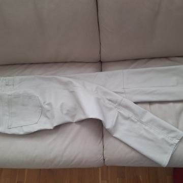 H&M kozne hlace br 42