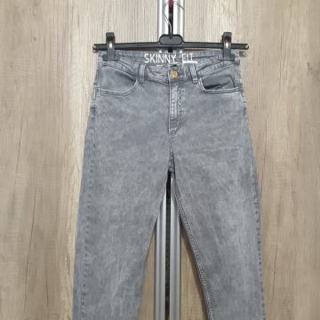 H&M, sive hlače XS