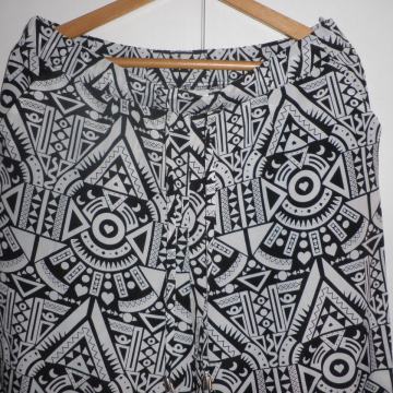 H&M - ŽENSKE LAGANE LJETNE HLAČE 38 M