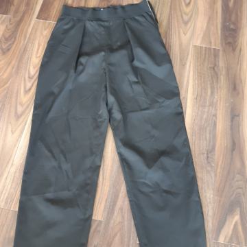 Hlače 40/42 zara