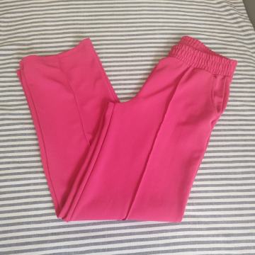 hlače S-M veličine