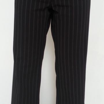 Crne hlače na crte 38