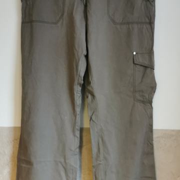 Hlače Sixth sense, kao nove