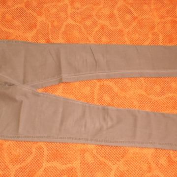 Hlače-traperice ženske vel. 34