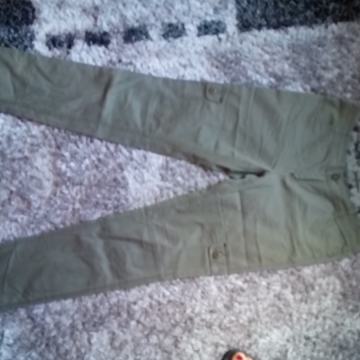 Hlače ženske veličina 40