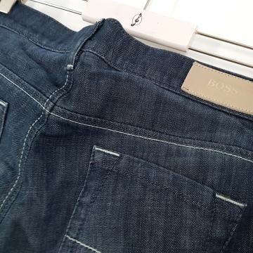 HUGO BOSS orig. traperice vel. 29/34