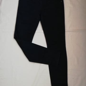 Indigo tamnoplave traperice vl. 42 /TOTALNA ČISTKA