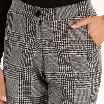 KARIRANE HLAČE VEL. M - NOVO S ETIKETOM