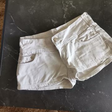 kratke hlačice S veličine