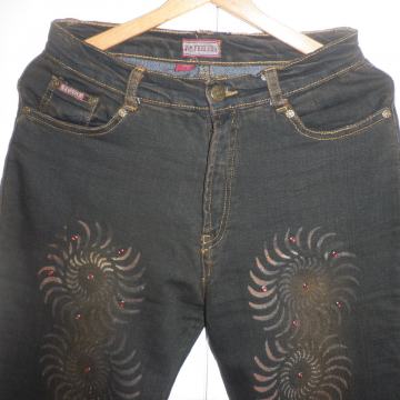 LAGANE ŽENSKE HLAČE / TRAPERICE 36 S