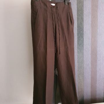 Lanene hlače Max&Co, poklon top