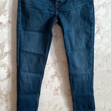 Levi’s 710 - 29/34 (38) - super skinny