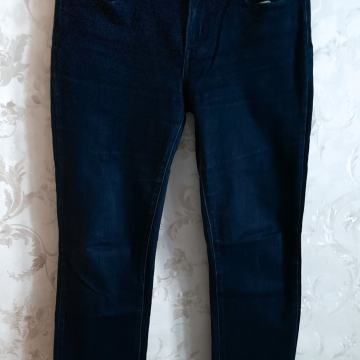 Levi's - Demi Curve Mid-Rise Straight - 28