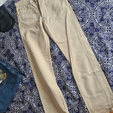 Levis 501 manji broj