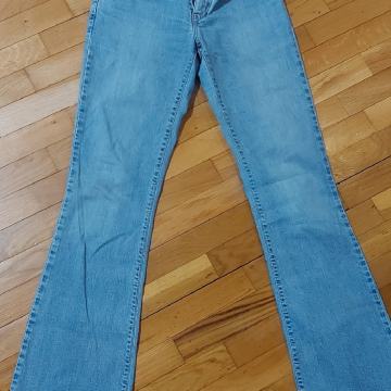 Levis vintage traperice 529 W26 L34