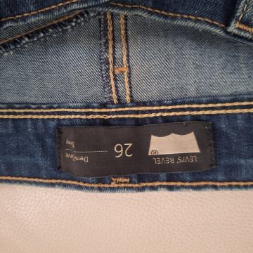 Levis traperice W26