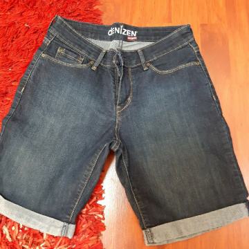 LEVIS ZENSKE KRATKE HLAČE M