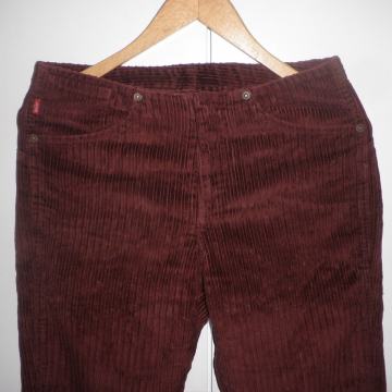 LEVIS - ŽENSKE TOPLE SAMTANE HLAČE W 28 L 30 / 36 S