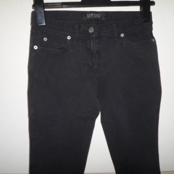 Lot rastezljivih uskih hlača vel.36-38