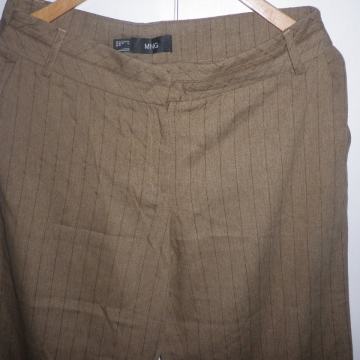 MANGO - ŽENSKE ŠIROKE PAMUČNE HLAČE 38 / 40 M