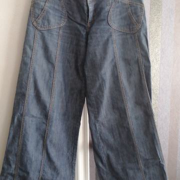 Max&Co traperice, trapez, vel 38, poklon majica