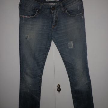 MET - ŽENSKE HLAČE TRAPERICE 38 M