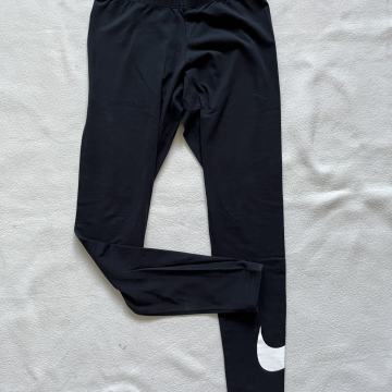 Nike crne tajice vl.S