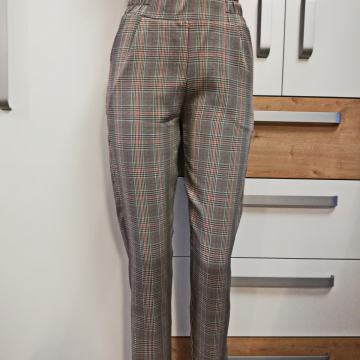 Odlične dugačke ženske hlače - SUN SHECHAO karo uzorak - broj S - M