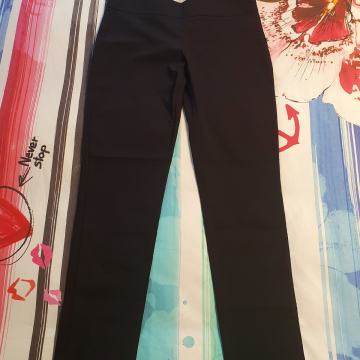 NOVO OMAI crne poslovne hlače, vel M