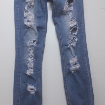 Plave izrezane traperice Terranova 36