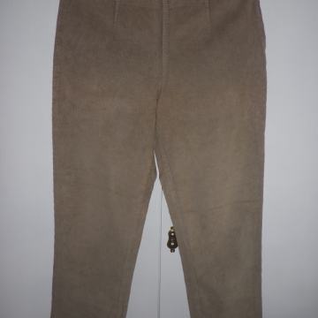 PLAYLIFE - ŽENSKE TOPLE SAMTANE HLAČE 40 M