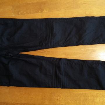 PRODAJEM HLAČE VERO MODA VEL 36