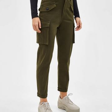 Pull and bear cargo hlače vl.M / TOTALNA ČISTKA