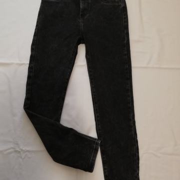 Pull and Bear skinny jeans vl. 38