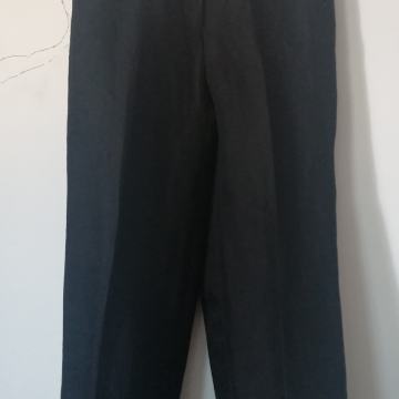 Reserved Limited Collection hlače od odijela