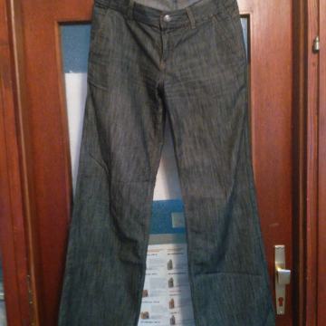 Sisley široke traperice broj38-40