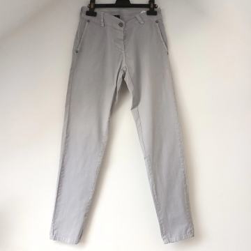 Sive tanke hlače 36