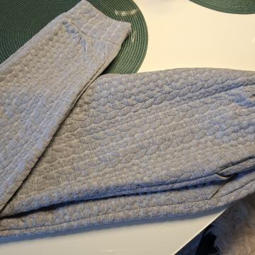 SPORTSKE HLAČE NA GUMU VEL. M - NOVO S ETIKETOM