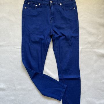 Stradivarius traperice vl. 38 /TOTALNA ČISTKA