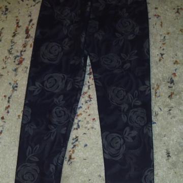 Tajice L crne sa ruzama