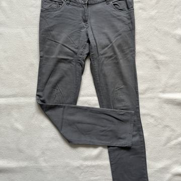 Tally Weijl sive hlače vl.36